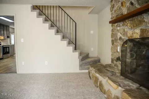 Living - 136 Stevens Lane Hampton Tn 37658, Hampton, TN 37658 photo 3 of 5