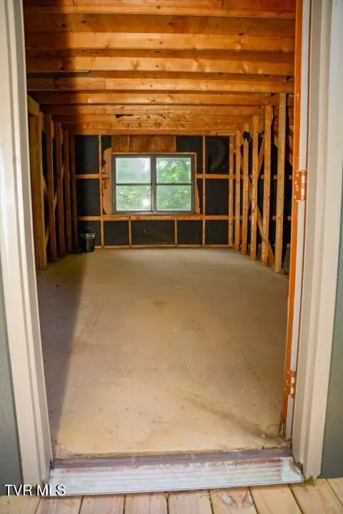Bedroom - 136 Stevens Lane Hampton Tn 37658, Hampton, TN 37658 photo 14 of 15