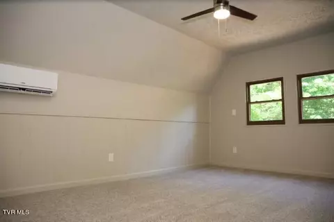 Bedroom - 136 Stevens Lane Hampton Tn 37658, Hampton, TN 37658 photo 8 of 15