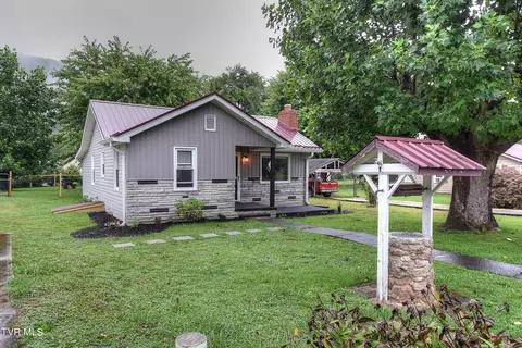 638 First Avenue Hampton Tn 37658, Hampton, TN 37658 photo 6
