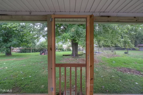 638 First Avenue Hampton Tn 37658, Hampton, TN 37658 photo 25