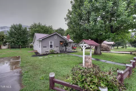 638 First Avenue Hampton Tn 37658, Hampton, TN 37658 photo 3