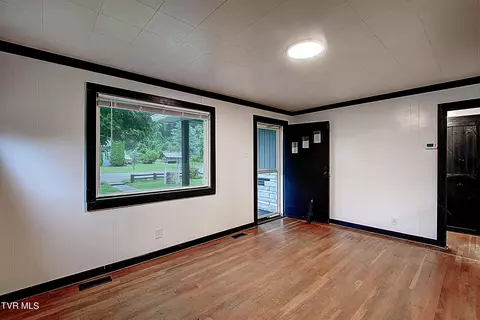 638 First Avenue Hampton Tn 37658, Hampton, TN 37658 photo 10