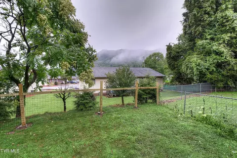 638 First Avenue Hampton Tn 37658, Hampton, TN 37658 photo 29