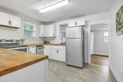 Kitchen - 1310 E Myrtle Avenue Johnson City Tn 37601, Johnson City, TN 37601 photo 1 of 3