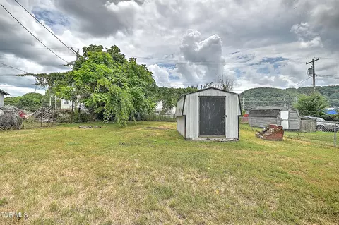 Exterior - 1310 E Myrtle Avenue Johnson City Tn 37601, Johnson City, TN 37601 photo 4 of 7