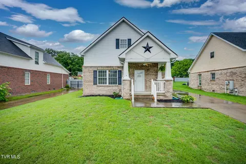 2220 Sherwood Road Kingsport Tn 37664, Kingsport, TN 37664