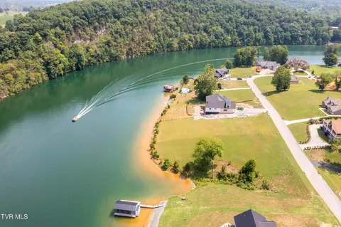 1170 Reynolds Road Piney Flats Tn 37686, Piney Flats, TN 37686