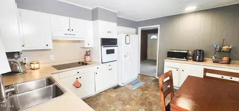 78 Pineview Drive Honaker Va 24260, Honaker, VA 24260 photo 4