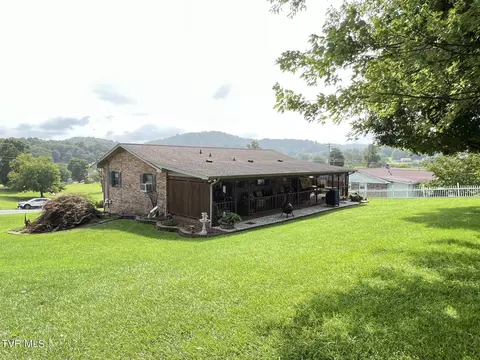 Exterior - 117 Carolyn Avenue Fall Branch Tn 37656, Fall Branch, TN 37656 photo 2 of 19