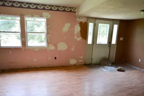 851 Browns Branch Road Hampton Tn 37658, Hampton, TN 37658 photo 8