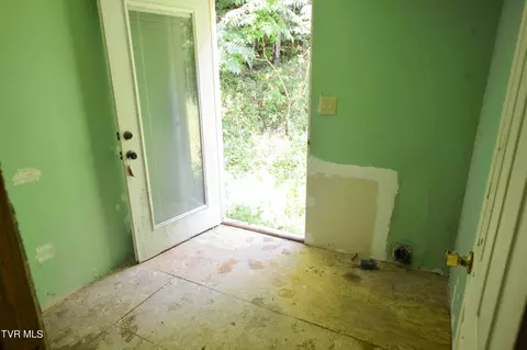 851 Browns Branch Road Hampton Tn 37658, Hampton, TN 37658 photo 15