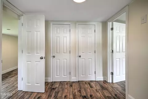 Entry Way - 209 Mountain View Drive Hampton Tn 37658, Hampton, TN 37658 photo 1 of 2