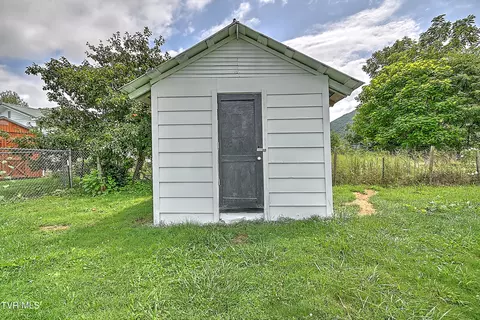 Other - 209 Mountain View Drive Hampton Tn 37658, Hampton, TN 37658 photo 10 of 12
