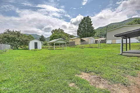 Exterior - 209 Mountain View Drive Hampton Tn 37658, Hampton, TN 37658 photo 6 of 9