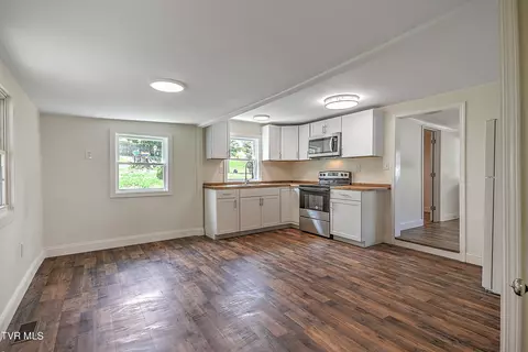 Kitchen - 209 Mountain View Drive Hampton Tn 37658, Hampton, TN 37658 photo 1 of 4