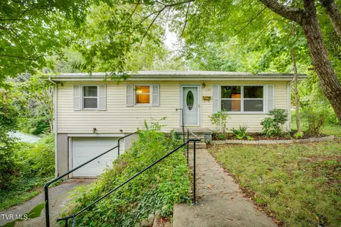 1104 N Barton Street Johnson City Tn 37604, Johnson City, TN 37604