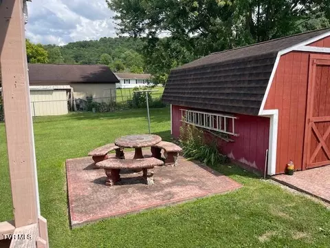 106 Parsley Street Erwin Tn 37650, Erwin, TN 37650 photo 8