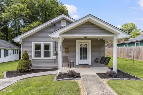 621 W E Street Elizabethton Tn 37643, Elizabethton, TN 37643