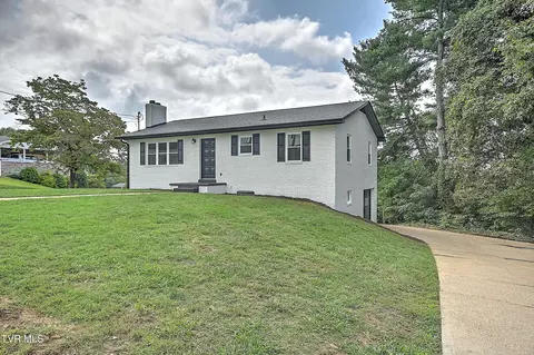 3629 Woodlark Lane Kingsport Tn 37660, Kingsport, TN 37660