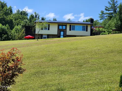 Exterior - 1141 Williams Road Erwin Tn 37650, Erwin, TN 37650 photo 11 of 29