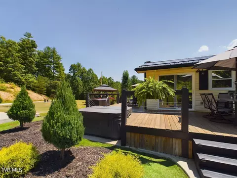 Exterior - 1141 Williams Road Erwin Tn 37650, Erwin, TN 37650 photo 7 of 29