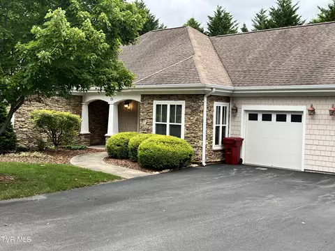 112 University Parkway 15 Johnson City Tn 37604, Johnson City, TN 37604