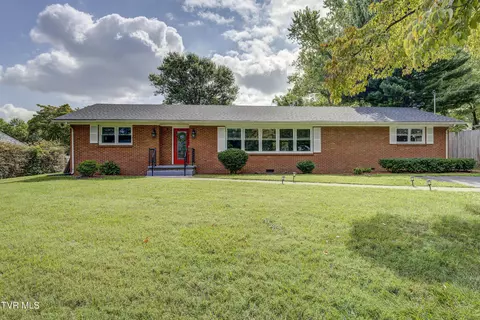 1704 W Lakeview Drive Johnson City Tn 37601, Johnson City, TN 37601