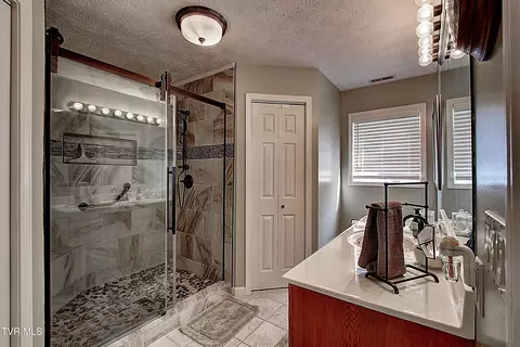 Bath - 410 Shadden Road Gray Tn 37615, Gray, TN 37615 photo 1 of 2