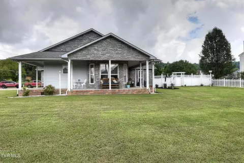 Exterior - 410 Shadden Road Gray Tn 37615, Gray, TN 37615 photo 6 of 10