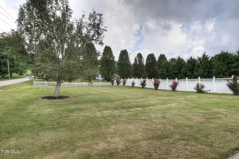 Exterior - 410 Shadden Road Gray Tn 37615, Gray, TN 37615 photo 4 of 10