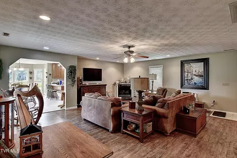 Living - 410 Shadden Road Gray Tn 37615, Gray, TN 37615 photo 3 of 6
