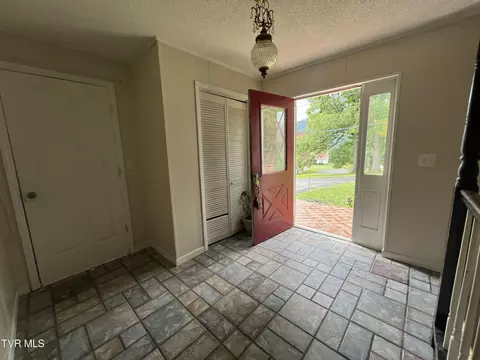 Entry Way - 650 Hill Avenue Erwin Tn 37650, Erwin, TN 37650 photo 2 of 6