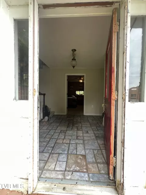 Entry Way - 650 Hill Avenue Erwin Tn 37650, Erwin, TN 37650 photo 1 of 6