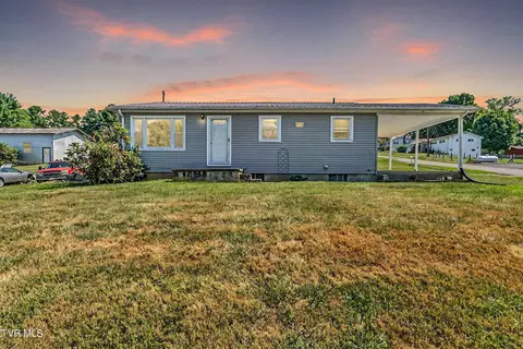429 Highland Circle Marion Va 24354, Marion, VA 24354