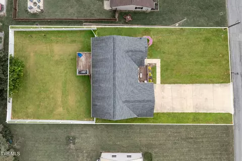 542 Division Street Elizabethton Tn 37643, Elizabethton, TN 37643