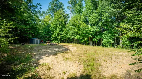 321 Browns Branch Road Hampton Tn 37658, Hampton, TN 37658 photo 2