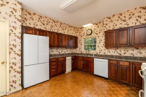 Kitchen - 4 Mcgregor Place Johnson City Tn 37604, Johnson City, TN 37604 photo 1 of 7
