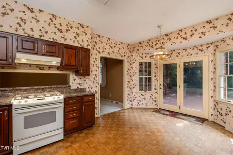 Kitchen - 4 Mcgregor Place Johnson City Tn 37604, Johnson City, TN 37604 photo 6 of 7