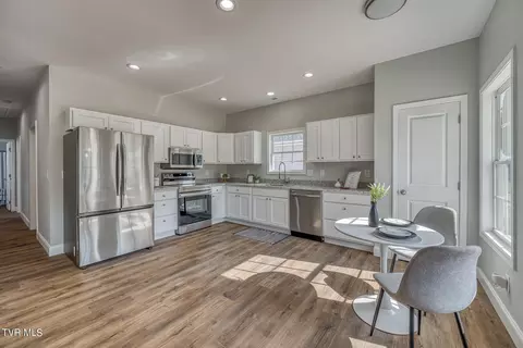 721 Maple Avenue Erwin Tn 37650, Erwin, TN 37650 photo 5