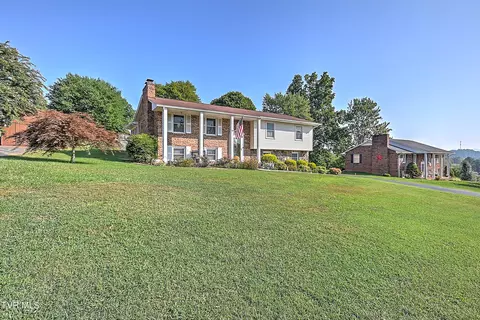 801 Redwood Drive Mount Carmel Tn 37645, Mount Carmel, TN 37645