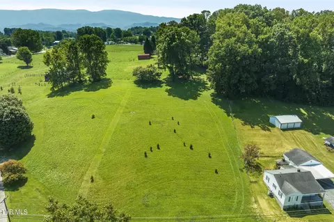 3001 Weaver Pike Bristol Tn 37620, Bristol, TN 37620