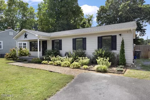 611 N Roan Street Elizabethton Tn 37643, Elizabethton, TN 37643