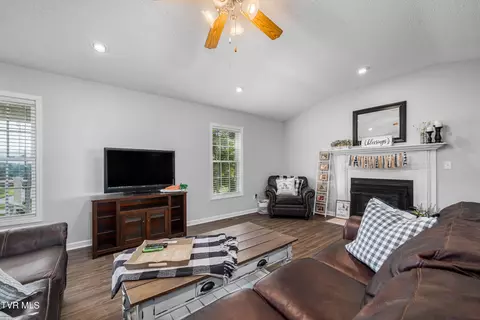 110 Pine Bark Drive Jonesborough Tn 37659, Jonesborough, TN 37659 photo 9
