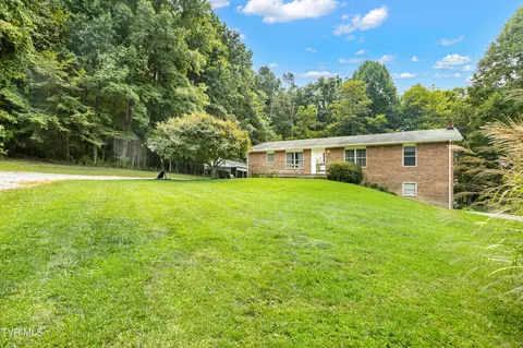 485 Hickory Drive Bristol Va 24201, Bristol, VA 24201 photo 3
