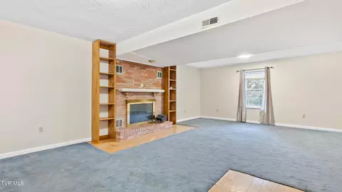 Living - 1769 Ponder Drive Talbott Tn 37877, Talbott, TN 37877 photo 6 of 6
