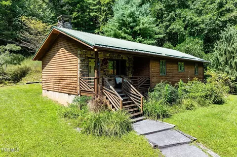 424 Poga Road Butler Tn 37640, Butler, TN 37640