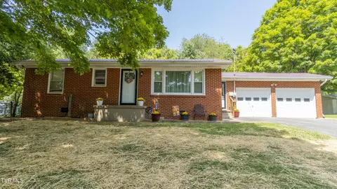 2410 E Lakeview Dr Johnson City Tn 37601, Johnson City, TN 37601