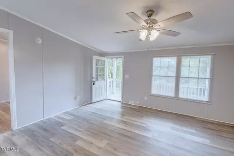 85 3rd Street Midway Tn 37809, Midway, TN 37809 photo 4