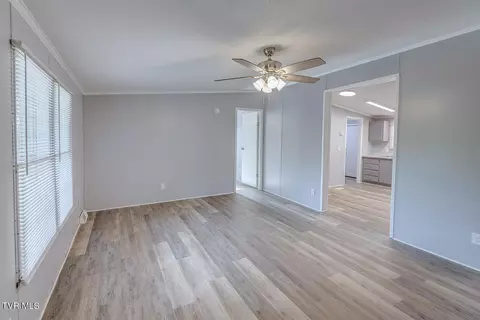 85 3rd Street Midway Tn 37809, Midway, TN 37809 photo 2